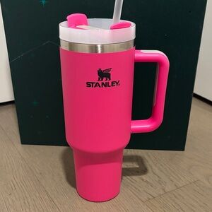 Stanley Quencher H2.0 Flowstate Tumbler 40oz - Bright Pink 💞✨
